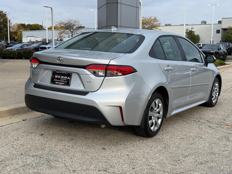 Used 2023 Toyota Corolla LE FWD image 3