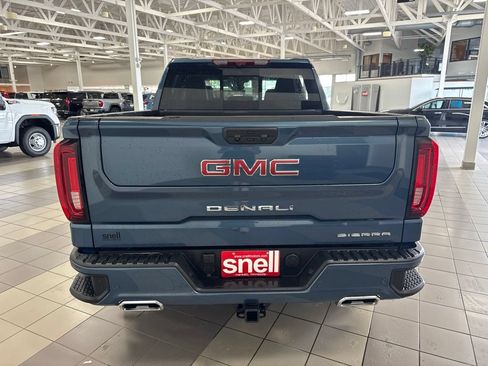 Used 2025 GMC Sierra 1500 Denali w/ Technology Package AWD/4WD image 4