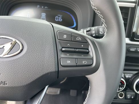 New 2025 Hyundai Venue Limited image 27