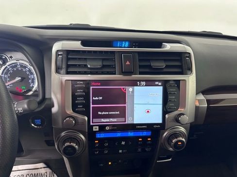 Used 2023 Toyota 4Runner Limited AWD/4WD image 29