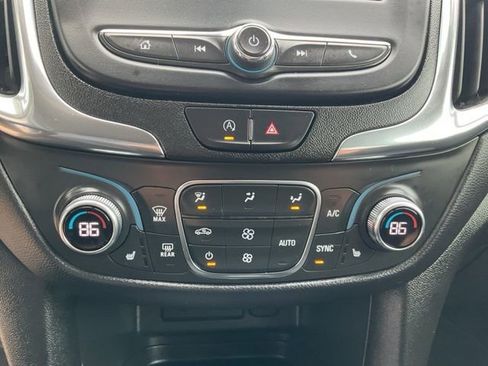 Used 2023 Chevrolet Equinox LT image 19