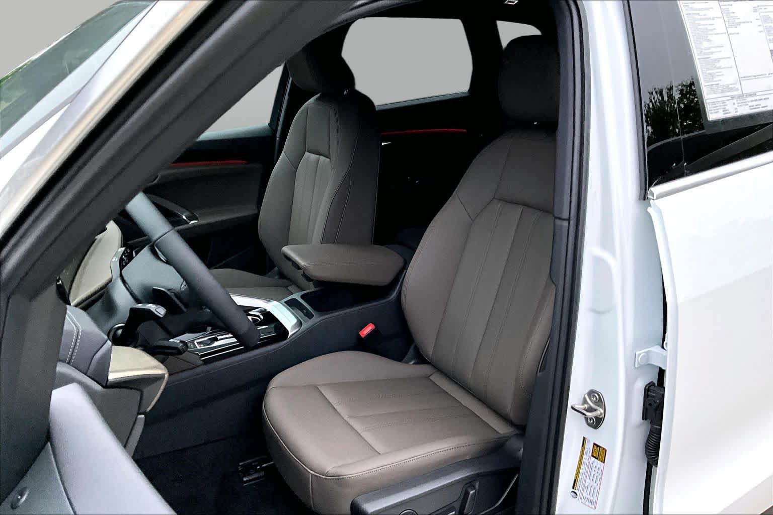 New 2026 Audi Q5 Premium w/ Convenience Package AWD/4WD image 9