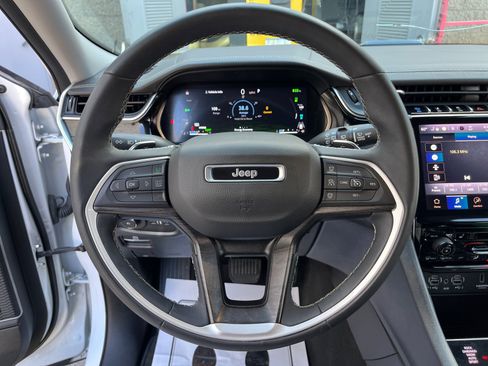 Used 2022 Jeep Grand Cherokee Limited 4xe AWD/4WD image 12