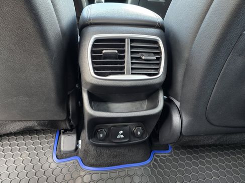 Used 2019 Hyundai Santa Fe FWD image 24