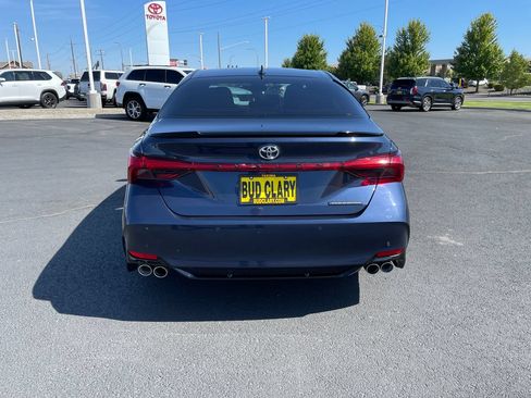 Certified 2019 Toyota Avalon Touring w/ Advanced Safety Package FWD image 4