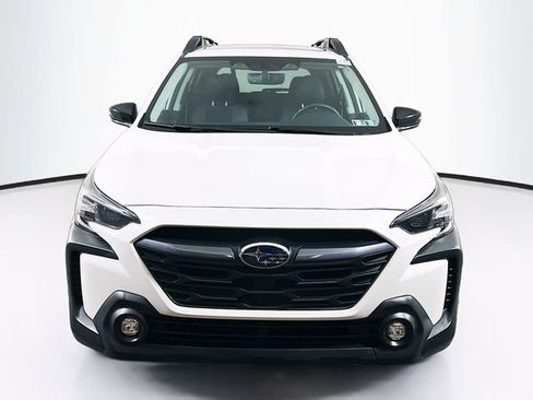 Certified 2024 Subaru Outback Premium AWD/4WD image 2