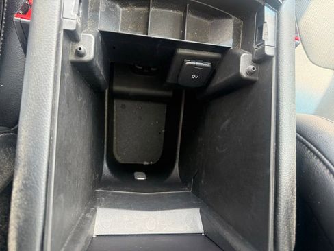 Used 2017 Ford Edge Titanium w/ Equipment Group 301A AWD/4WD image 26