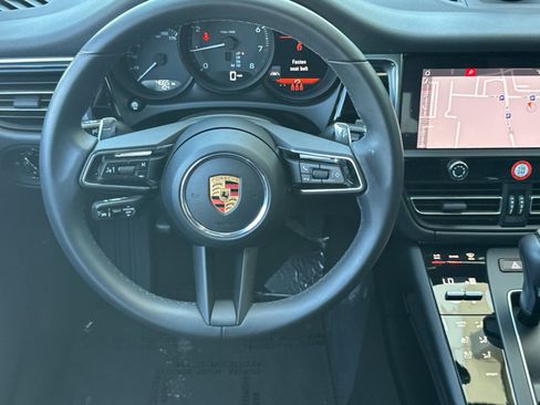 Certified 2026 Porsche Macan AWD/4WD image 14