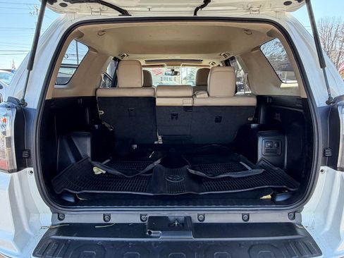 Used 2016 Toyota 4Runner Limited image 30