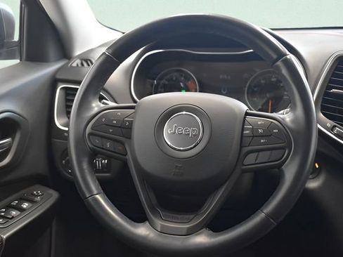 Used 2019 Jeep Cherokee Trailhawk AWD/4WD image 24