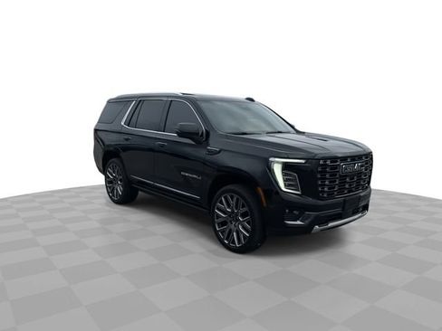 Used 2025 GMC Yukon Denali Ultimate w/ LPO, Floor Liner Package AWD/4WD image 2