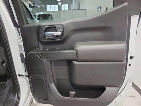 Used 2022 Chevrolet Silverado 1500 LT image 20