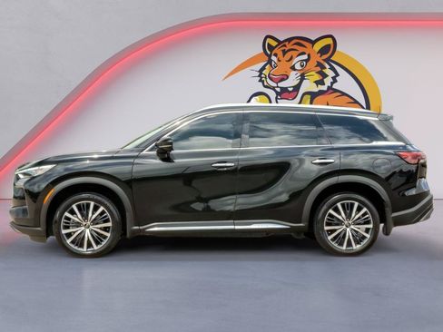 Used 2023 INFINITI QX60 Sensory w/ Cargo Package AWD/4WD image 9