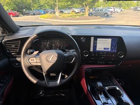 Used 2025 Lexus NX 250 FWD w/ Accessory Package (Z2) image 15