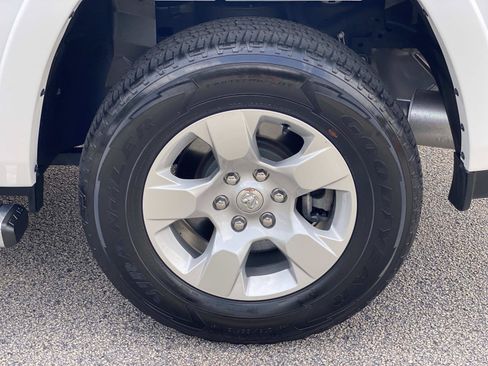 Used 2025 RAM 1500 Big Horn RWD image 16