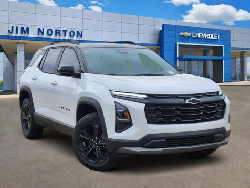 New 2026 Chevrolet Equinox LT w/ Convenience Package II AWD/4WD image 1