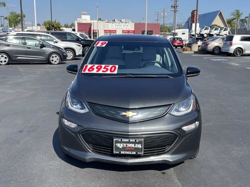 Used 2019 Chevrolet Bolt LT FWD image 2