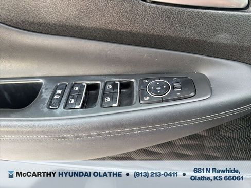 Used 2019 Hyundai Santa Fe Limited AWD/4WD image 34