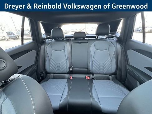 New 2026 Volkswagen Tiguan SE R-Line image 26