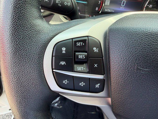 Certified 2022 Ford Explorer XLT w/ Equipment Group 202A AWD/4WD image 23