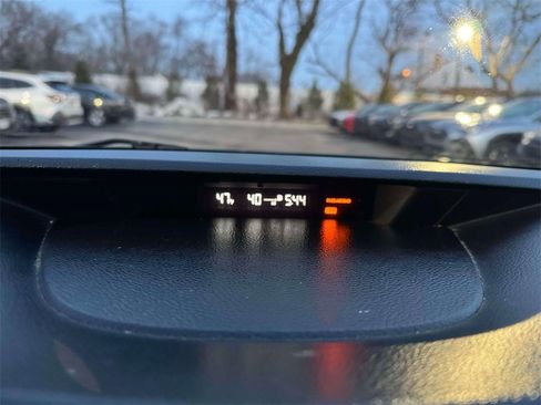 Used 2011 Subaru Outback 2.5i Premium w/ All-Weather Pkg image 26