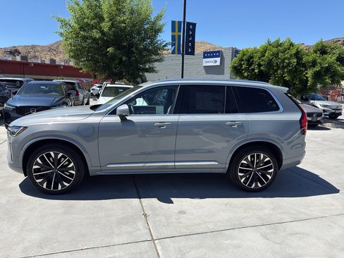 New 2026 Volvo XC90 T8 Plus w/ Protection Package Premier AWD/4WD image 7
