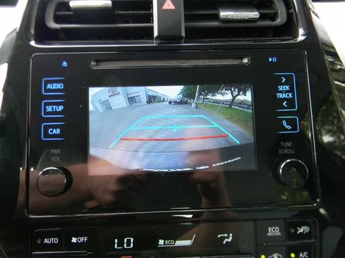 Used 2019 Toyota Prius LE AWD/4WD image 13