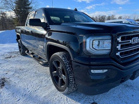Used 2017 GMC Sierra 1500 4WD Double Cab 143.5 image 12