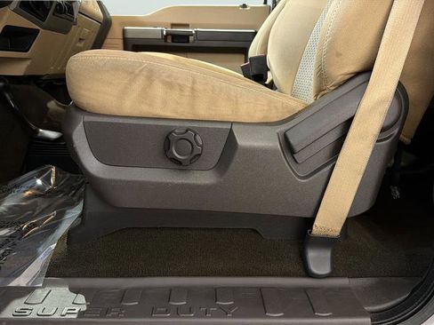 Used 2016 Ford F250 XLT image 19