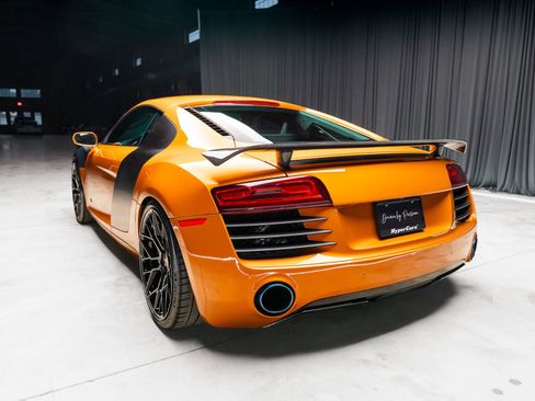 Used 2014 Audi R8 V8 w/ Ceramic Brake Package image 42