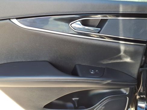 Used 2023 Lincoln Nautilus AWD w/ Premium Package image 10