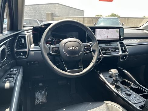 Certified 2023 Kia Sorento S w/ Panoramic Sunroof Package FWD image 27