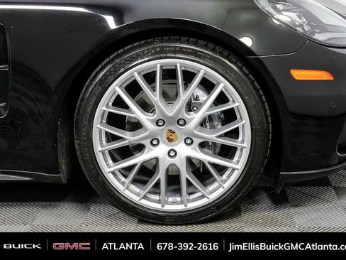 Used 2018 Porsche Panamera w/ Premium Package Plus RWD image 42