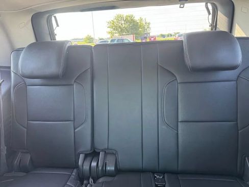 Used 2017 GMC Yukon Denali w/ Open Road Package AWD/4WD image 18