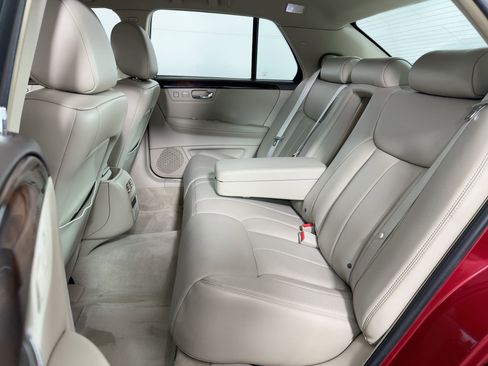 Used 2008 Cadillac DTS image 13