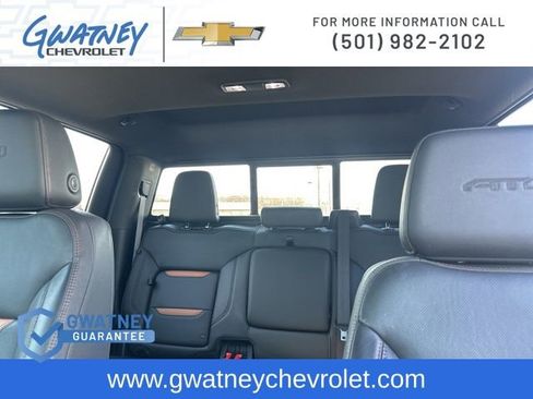 Used 2023 GMC Sierra 1500 AT4 w/ AT4 Premium Package image 29