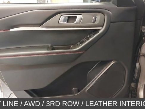 Used 2025 Ford Explorer ST-Line w/ ST-Line Street Pack AWD/4WD image 25