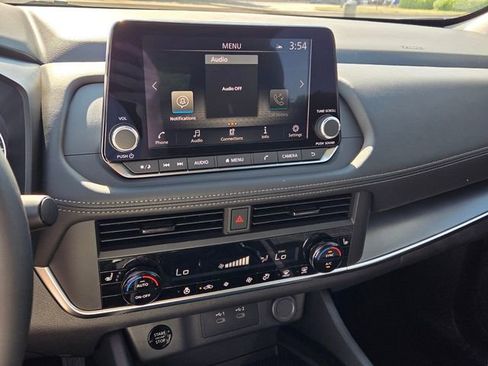 New 2026 Nissan Rogue SV w/ Cold Weather Package FWD image 19