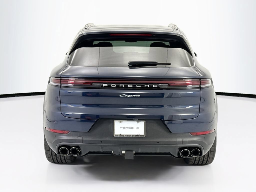 Used 2026 Porsche Cayenne AWD/4WD image 6
