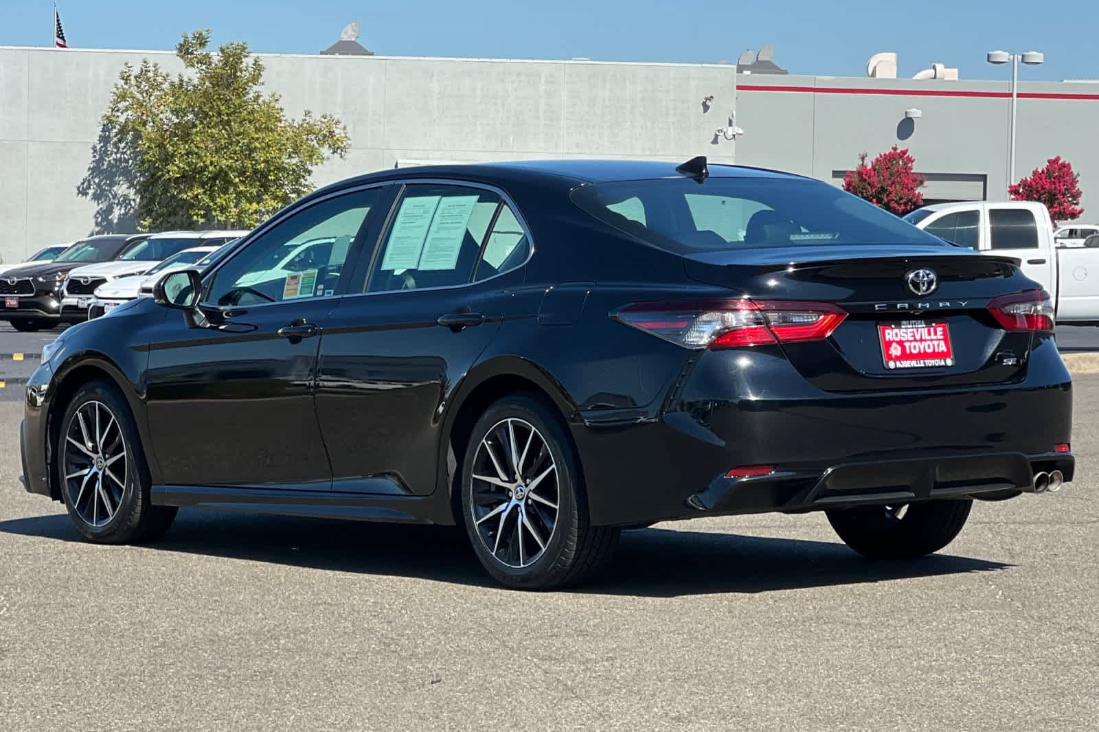 Certified 2024 Toyota Camry SE FWD image 7