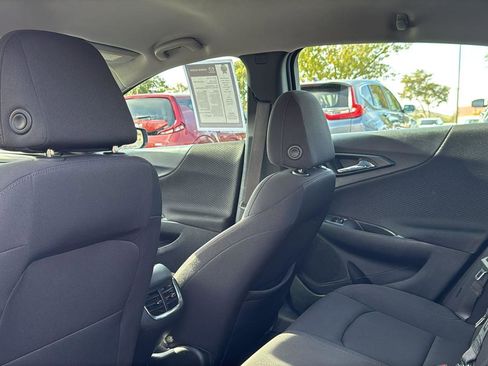 Used 2023 Chevrolet Malibu LT image 24