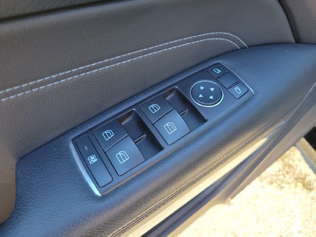 Used 2014 Mercedes-Benz E 350 Cabriolet image 8