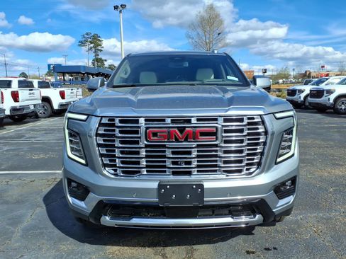 New 2026 GMC Yukon Denali w/ Sun & Power Step Package image 2