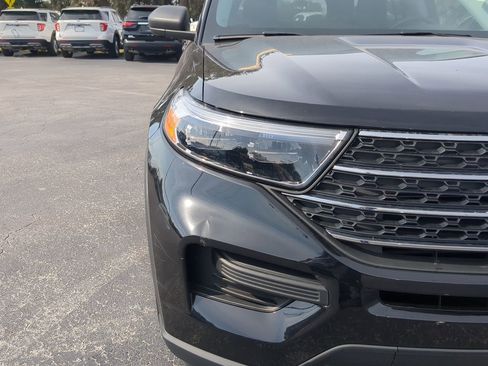 Used 2024 Ford Explorer XLT RWD image 10