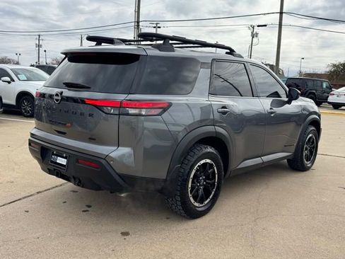 Used 2025 Nissan Pathfinder Rock Creek image 6