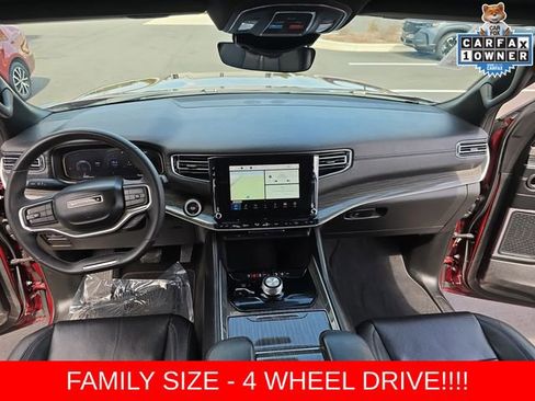 Used 2022 Jeep Wagoneer Series II image 14