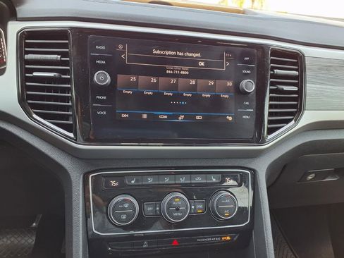 Used 2022 Volkswagen Atlas Cross Sport SE image 27