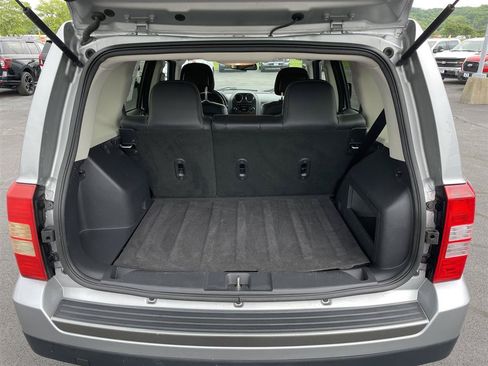 Used 2016 Jeep Patriot Sport w/ Power Value Group FWD image 28