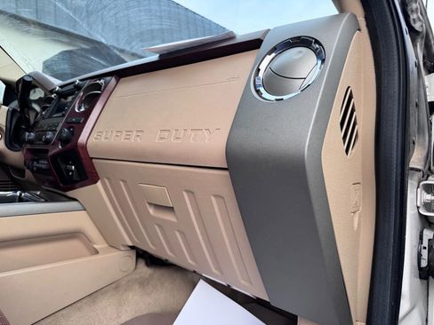 Used 2012 Ford F250 King Ranch w/ King Ranch w/Chrome Pkg image 17