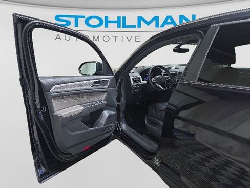 Used 2023 Volkswagen Atlas Cross Sport SE AWD/4WD image 12